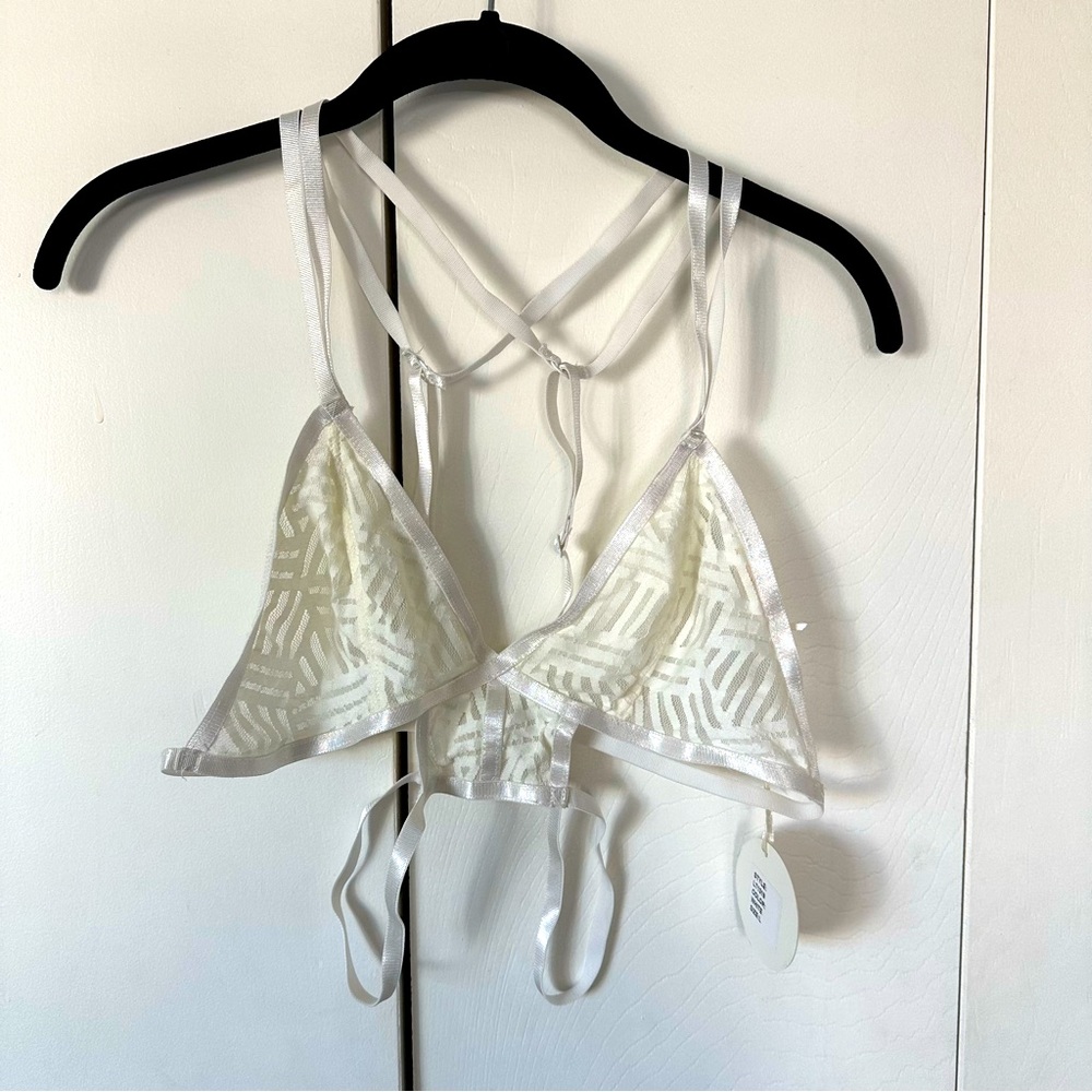 LUXXEL NWT WHITE LACE TWO STRAP BRALETTE
